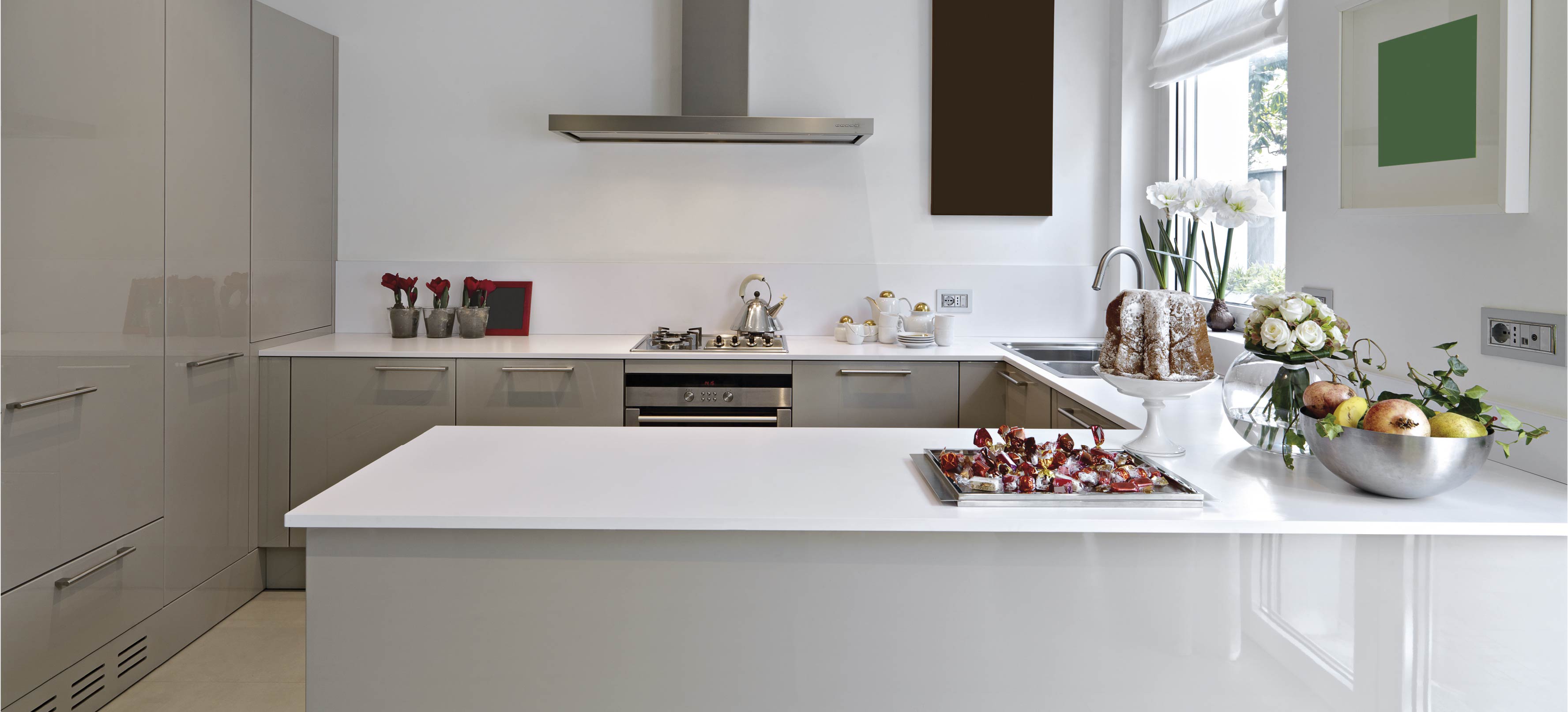 Looking to remodel your kitchen? Check out our collection of 20+ U ...